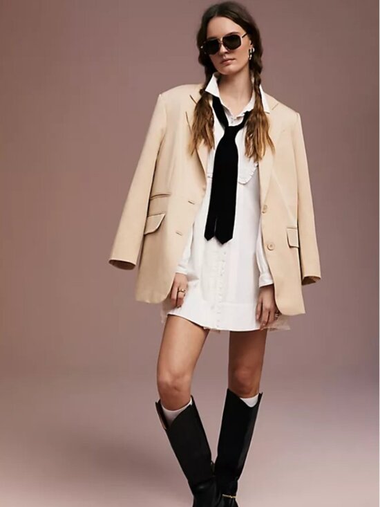 Free People Accessories - NWT Free People Vaughn Velvet Tie in Black